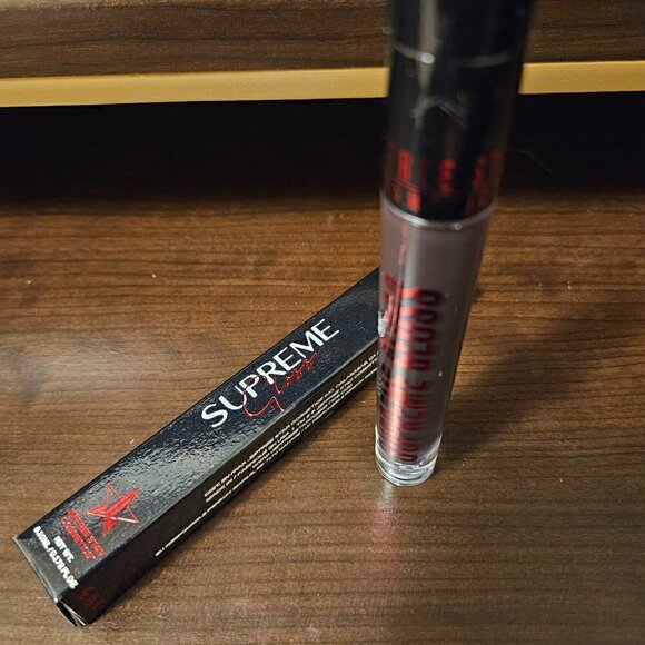 Jeffree Star Supreme Gloss in In A Dark Place (NIB) - Picture 6 of 6